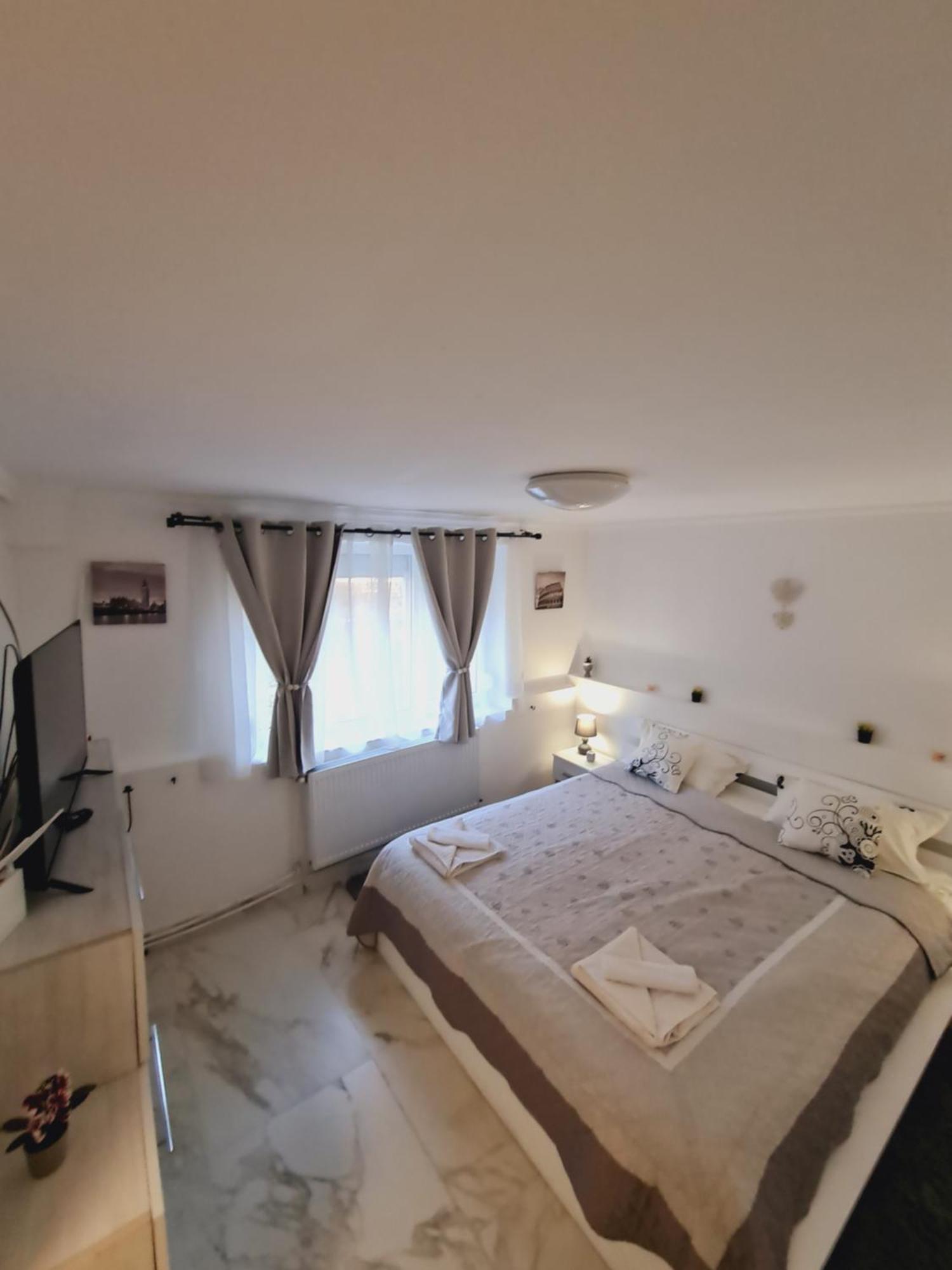 Cazare Apartamente Iris Băile Felix Buitenkant foto