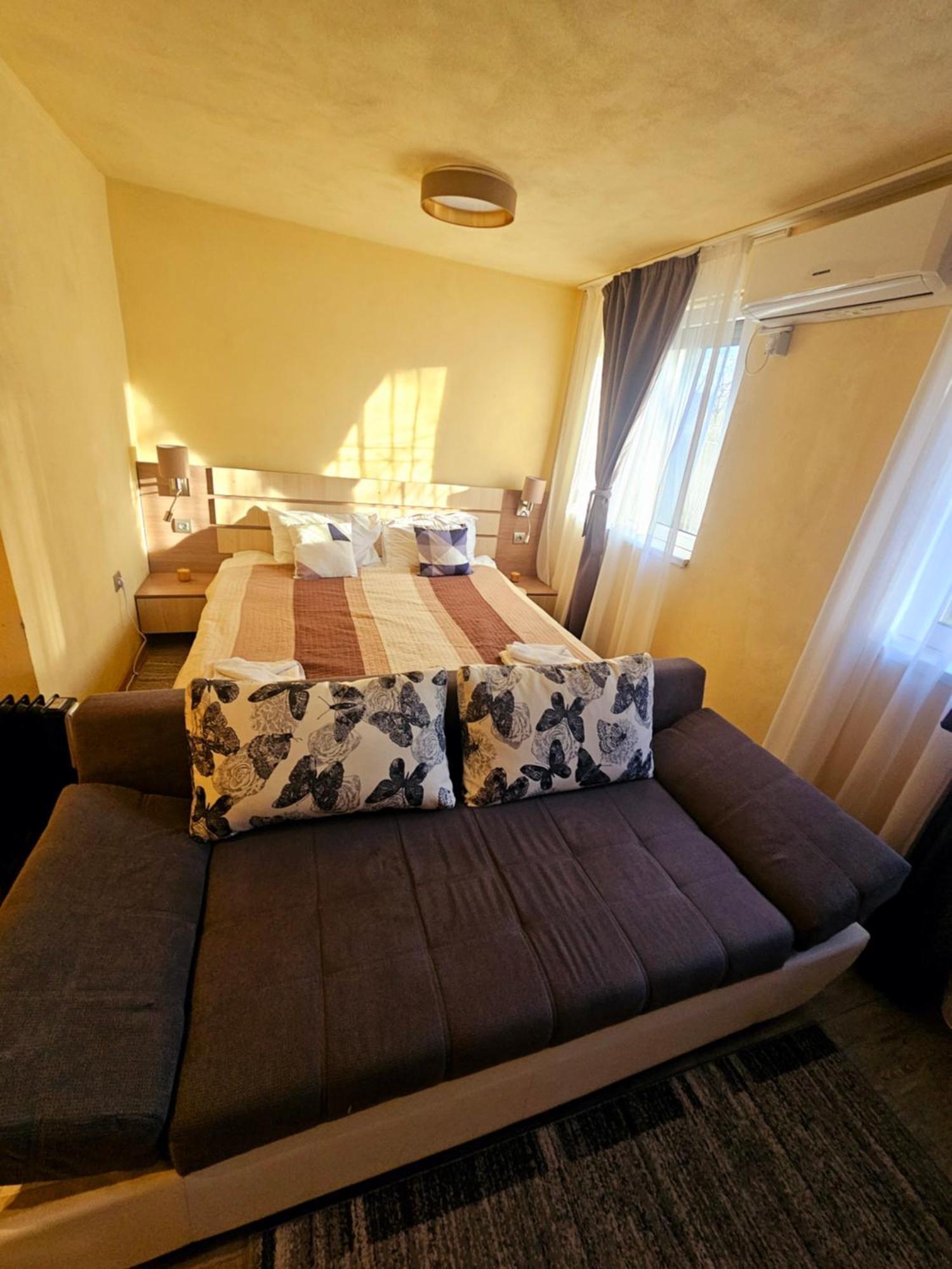 Cazare Apartamente Iris Băile Felix Buitenkant foto