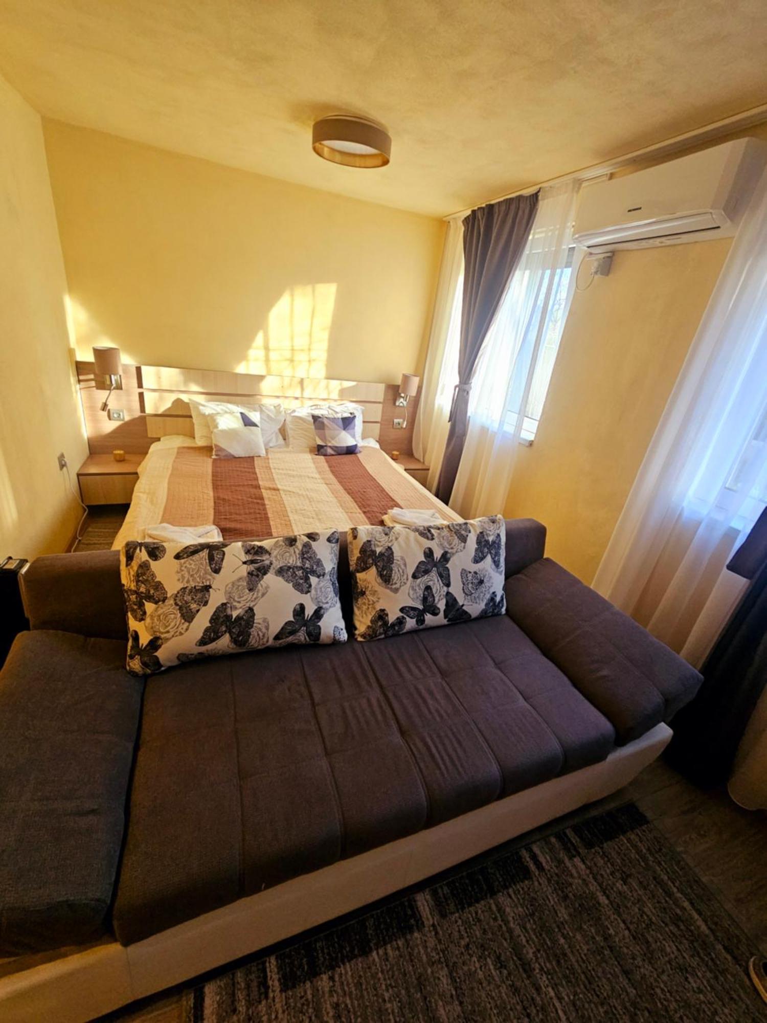 Cazare Apartamente Iris Băile Felix Buitenkant foto